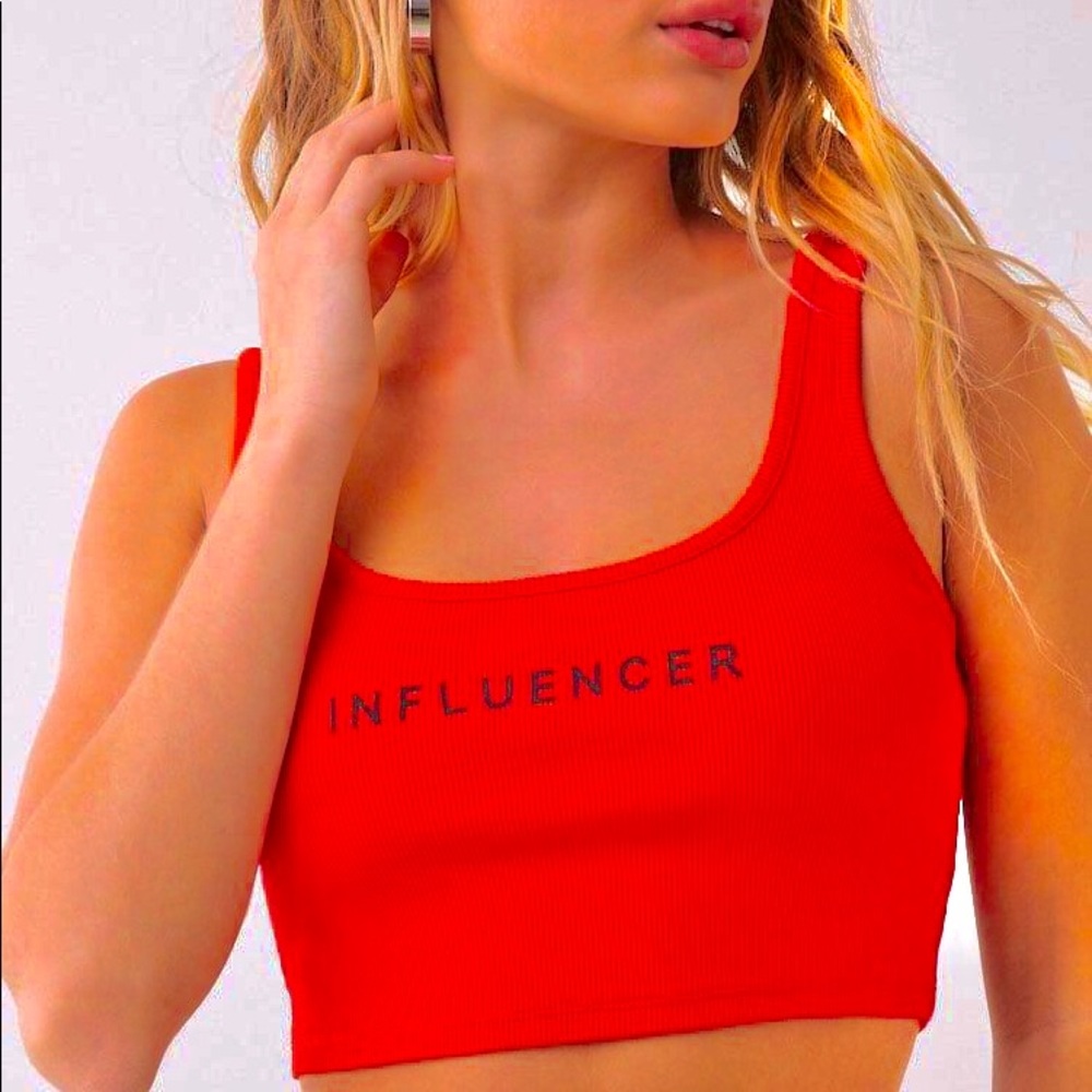 💋🔥Red Graphic Influencer Crop Top🔥💋
